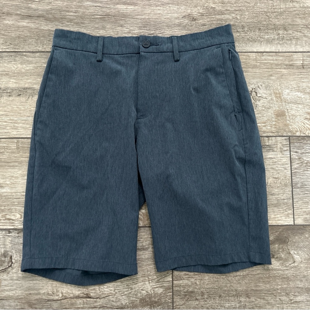 Men’s Size 28 Old Navy Flat Front Shorts